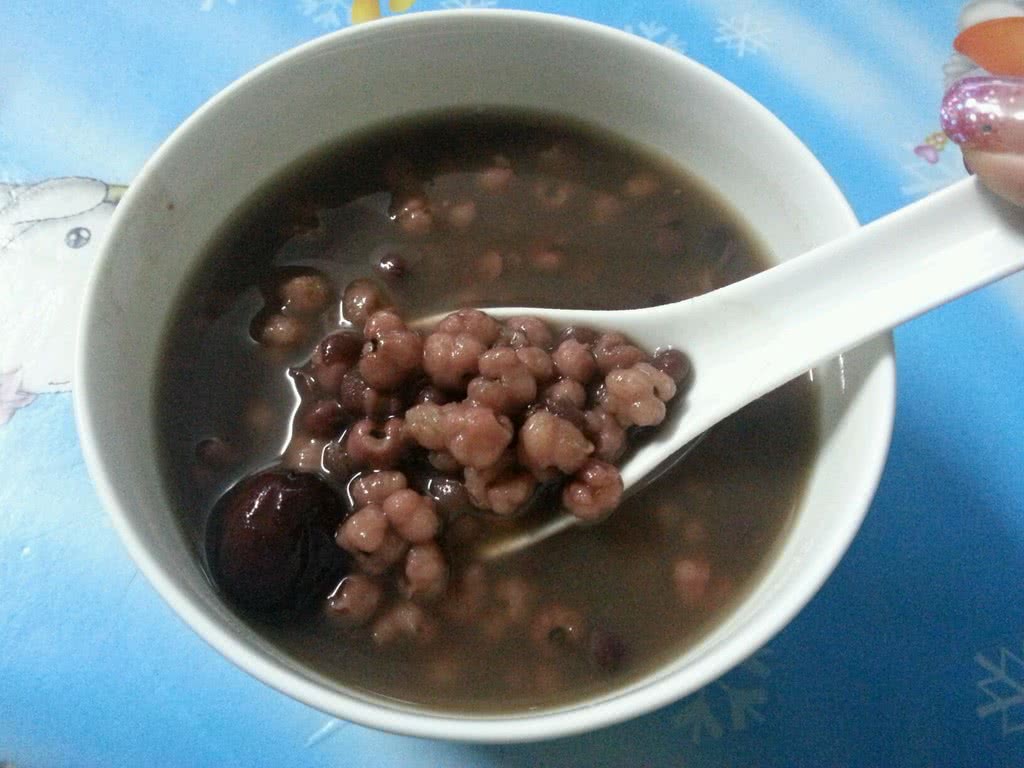 薏米百合红豆粥,薏米百合红豆粥的家常做法 - 美食杰薏米百合红豆粥做法大全