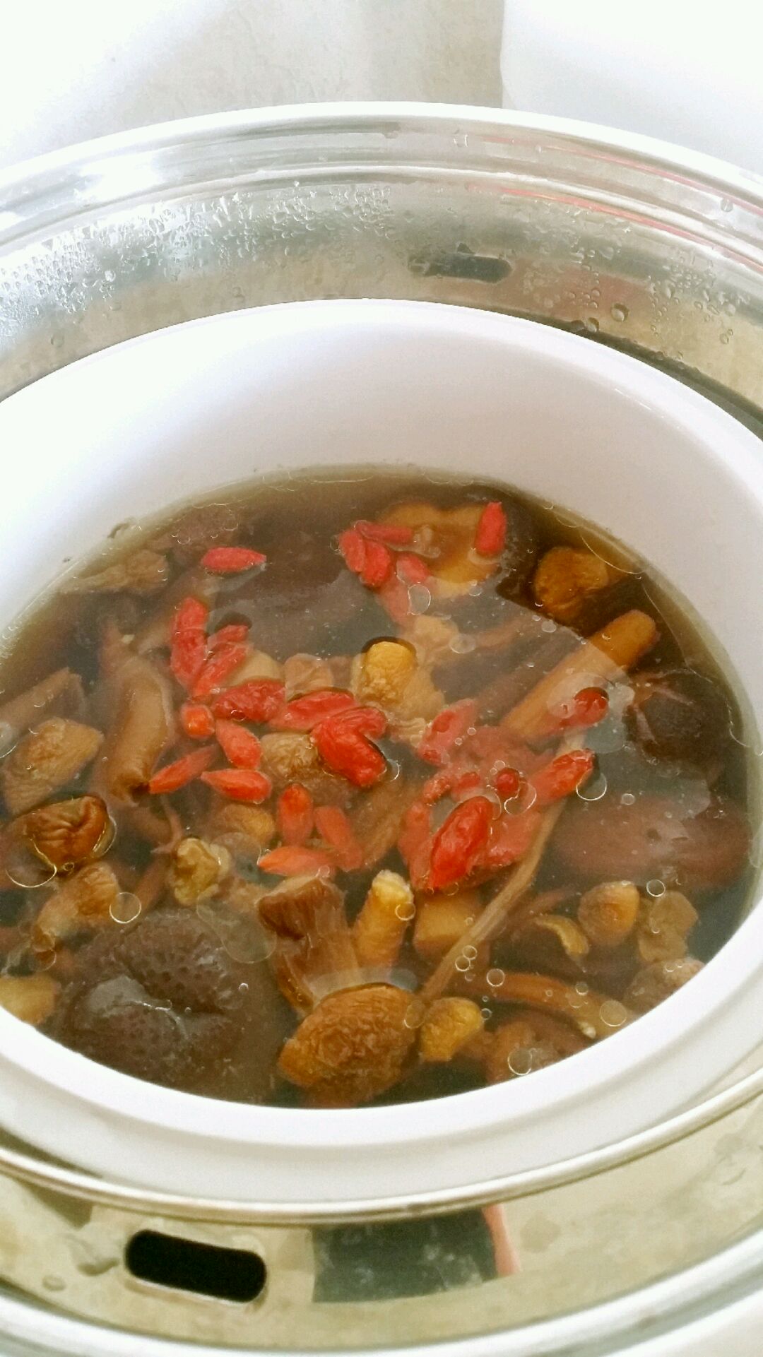 茶树菇鸡汤怎么做_茶树菇鸡汤的做法_美的食色_豆果美食