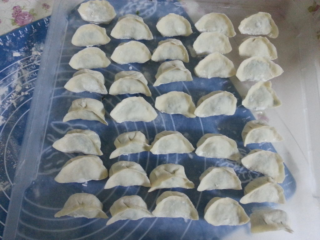 猪肉大叶芹水饺