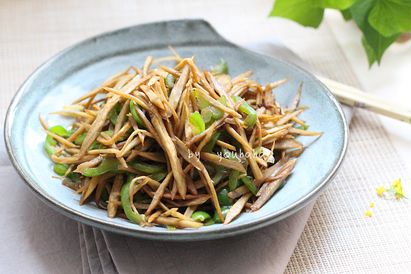 清炒牛蒡