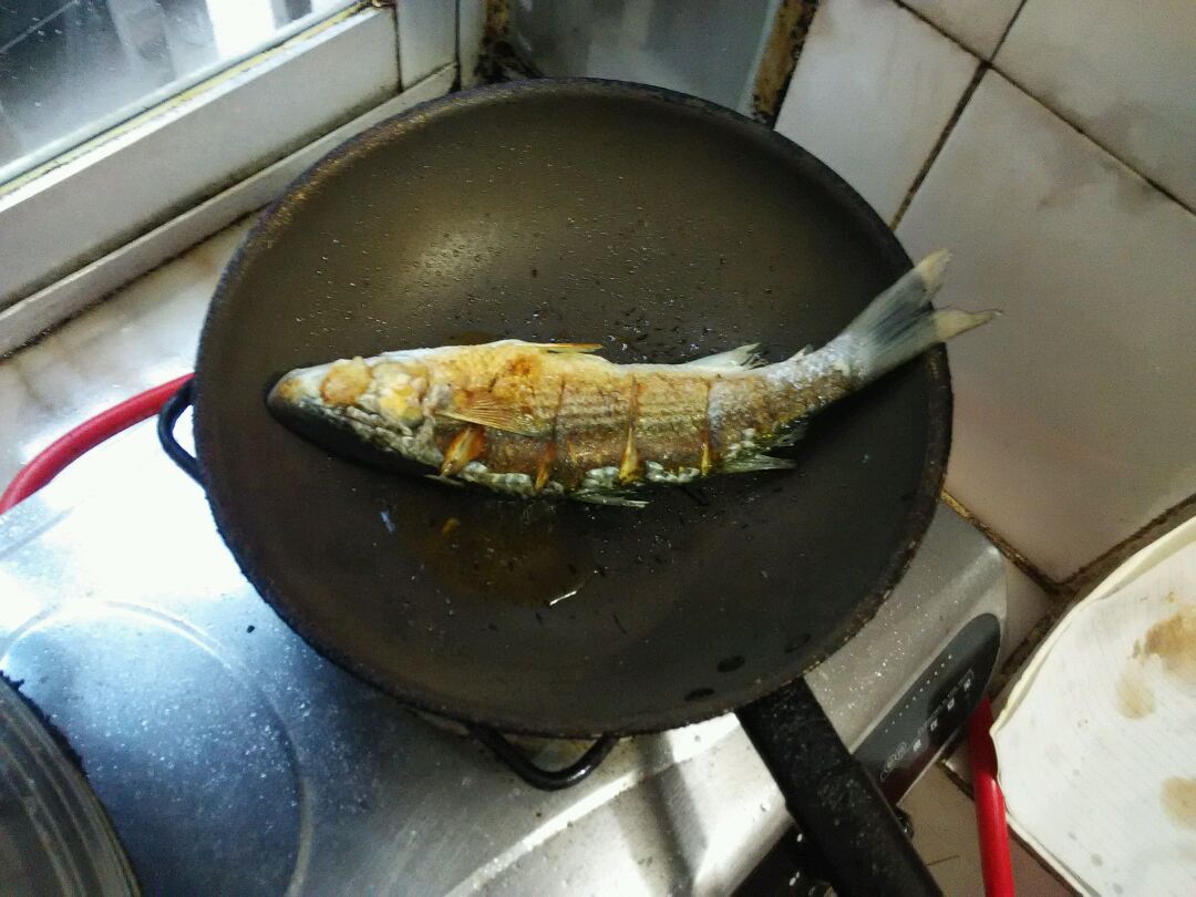 香煎鲚鱼