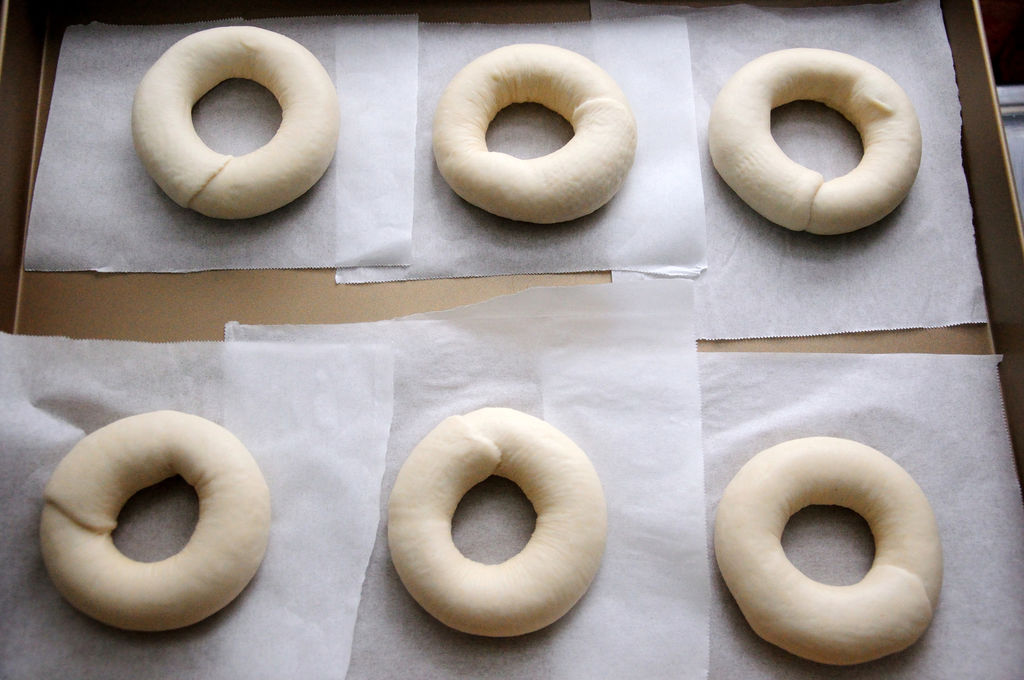 基础款贝果面包制作详细过程 水煮面包为何能风靡纽约