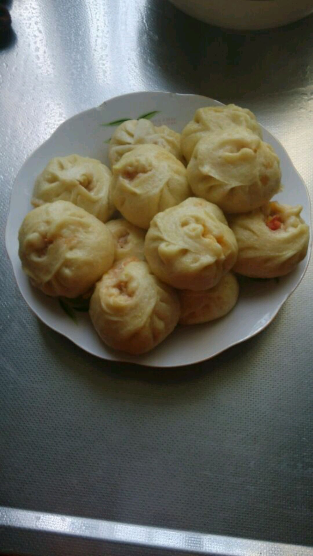西红柿鸡蛋包子