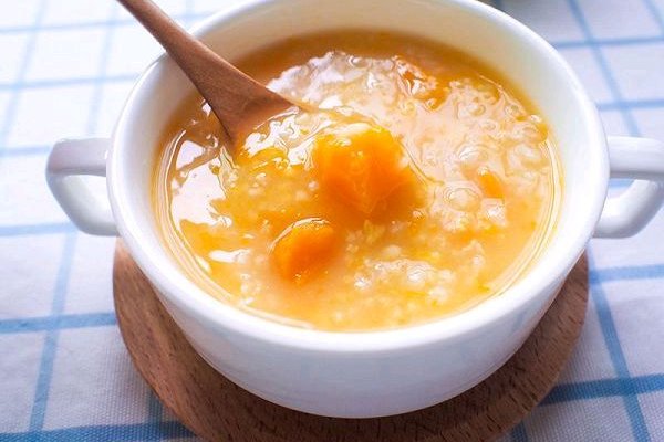 火麻油燕麦小米南瓜粥的做法