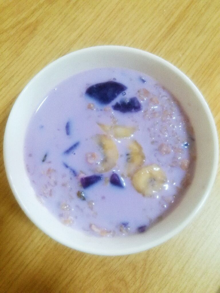 ţ