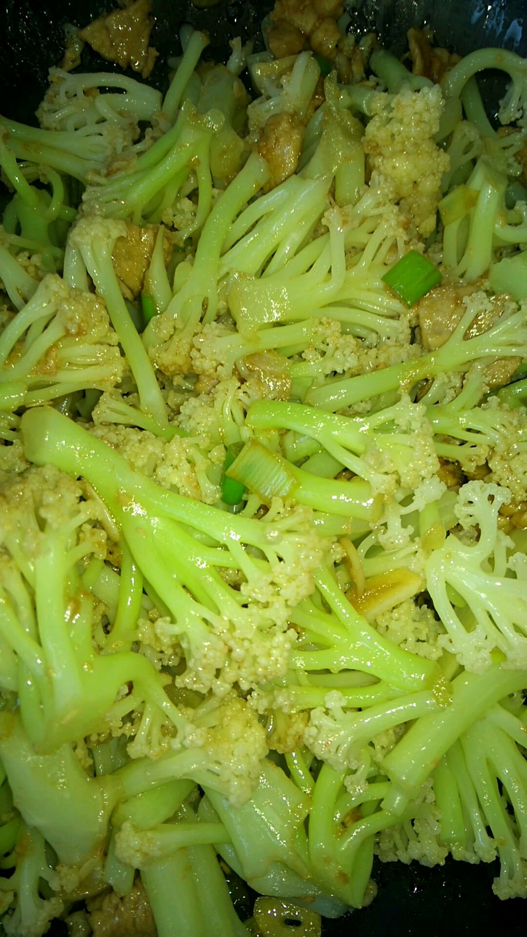 菜花炒肉的做法