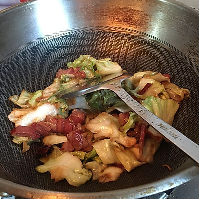 手撕包菜的做法加肉 400_0c105596bad4d9dc0b8a1f3cf0fa7007.jpg