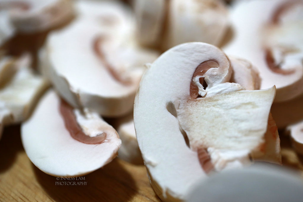 蘑菇鸡茸豆腐羹的做法
