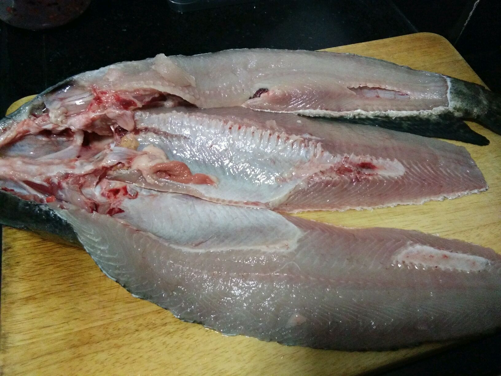 我家买到鲜活草鱼，就爱做这种干烧鱼，鱼刺都炸的酥香，特别下饭|干烧鱼|草鱼|鱼刺_新浪新闻