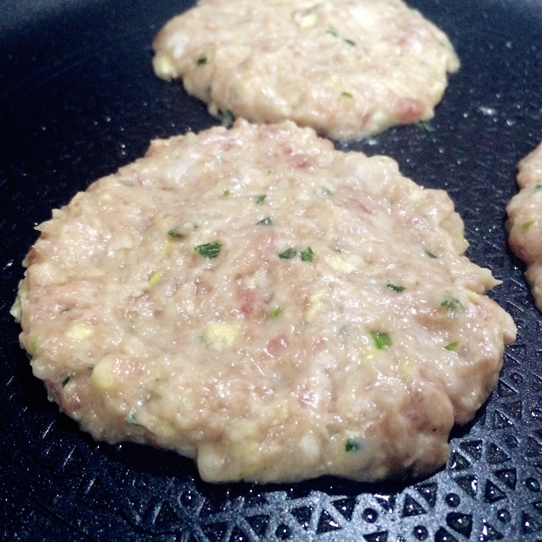 手抓肉饼的做法