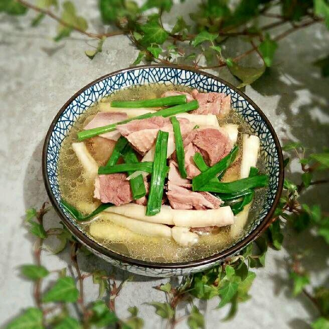 鲜笋老鸭汤