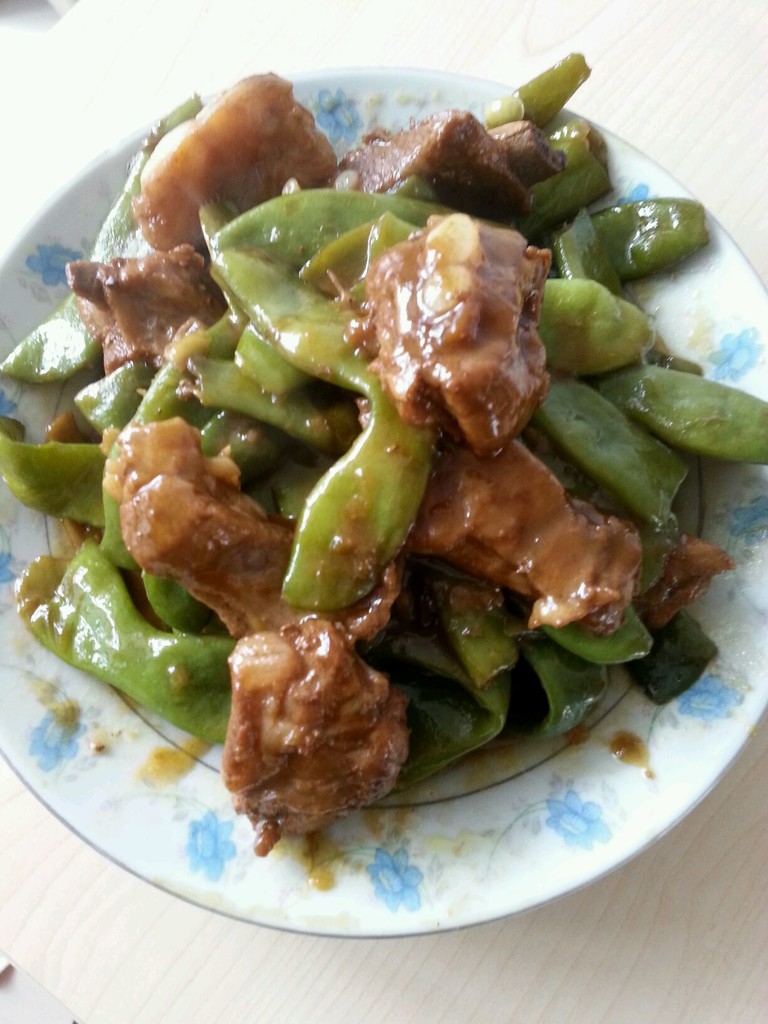 东北四大炖之排骨炖豆角的做法步骤