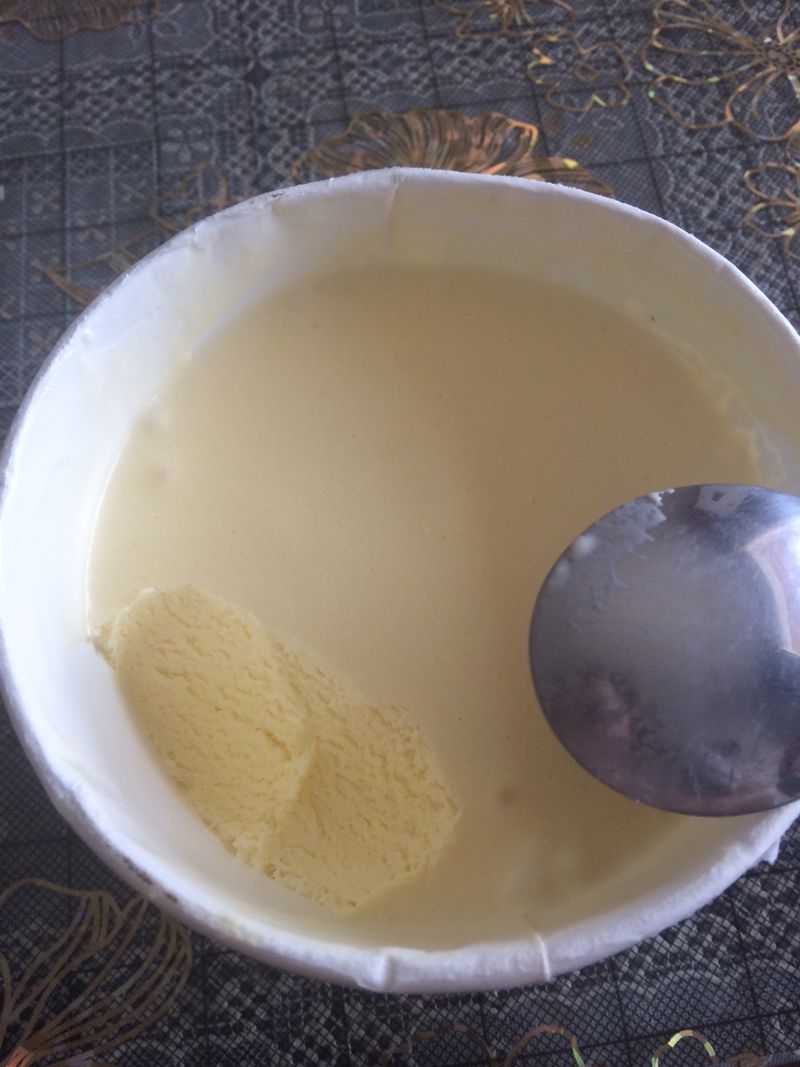 香草冰淇淋的做法