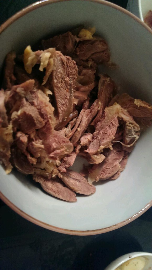 牛肉煮熟切片