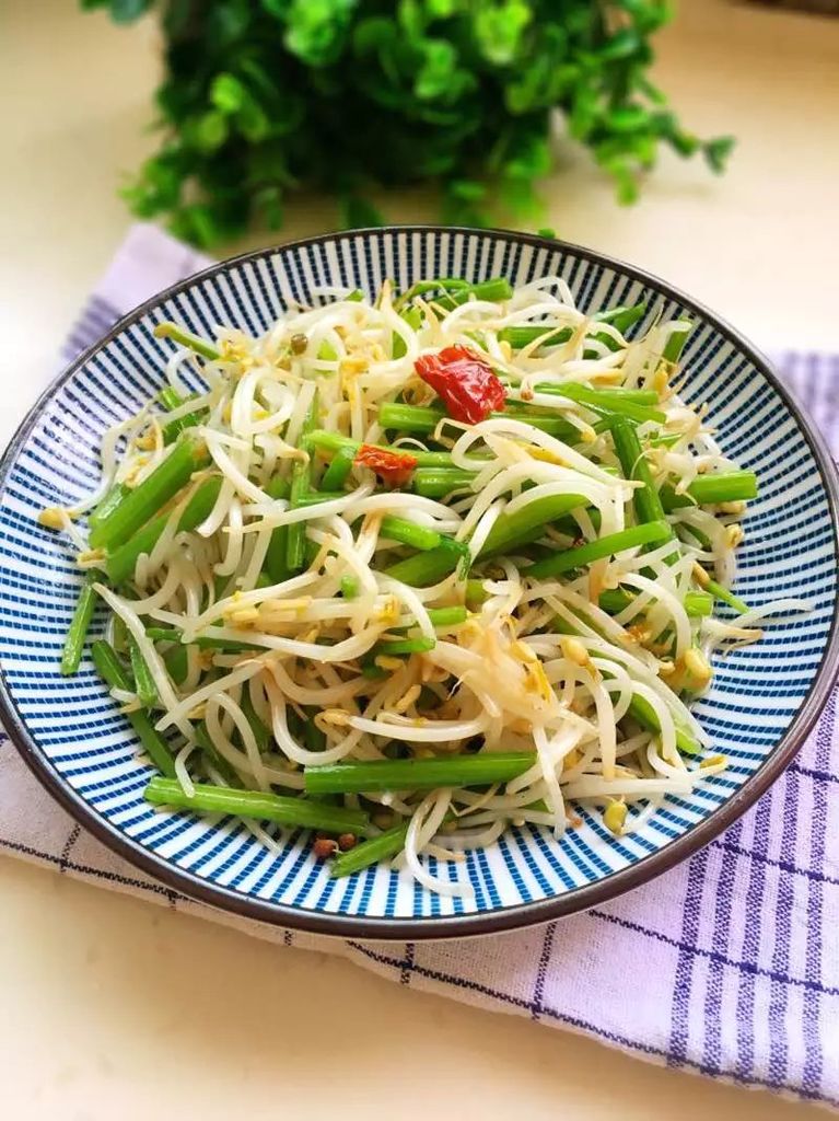 清炒绿豆芽