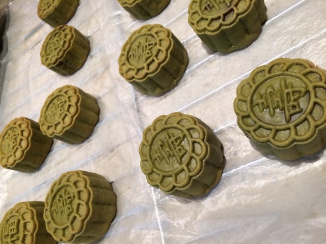 原味月饼 抹茶月饼的做法