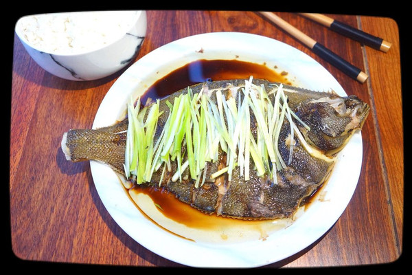 清蒸鲽鱼怎么做_清蒸鲽鱼的做法_云食间_豆果美食