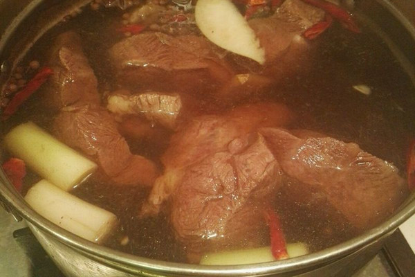 炖牛肉