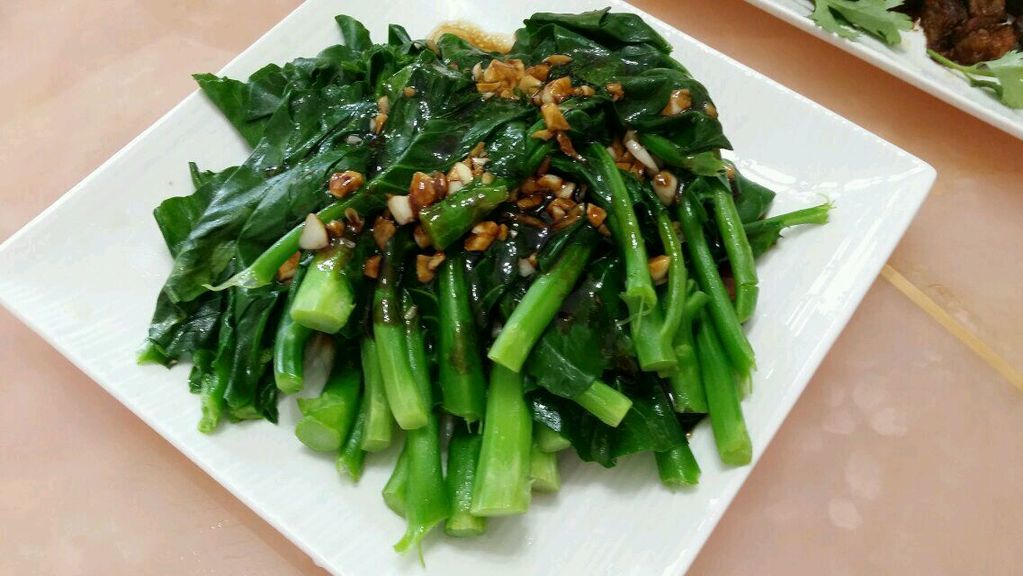 蒜蓉蚝油菜心的做法_【图解】蒜蓉蚝油菜心怎