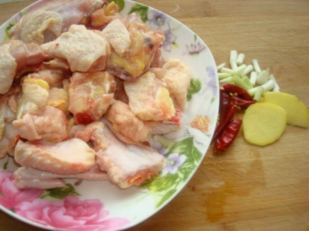 辣子鸡块～纯正土鸡制作