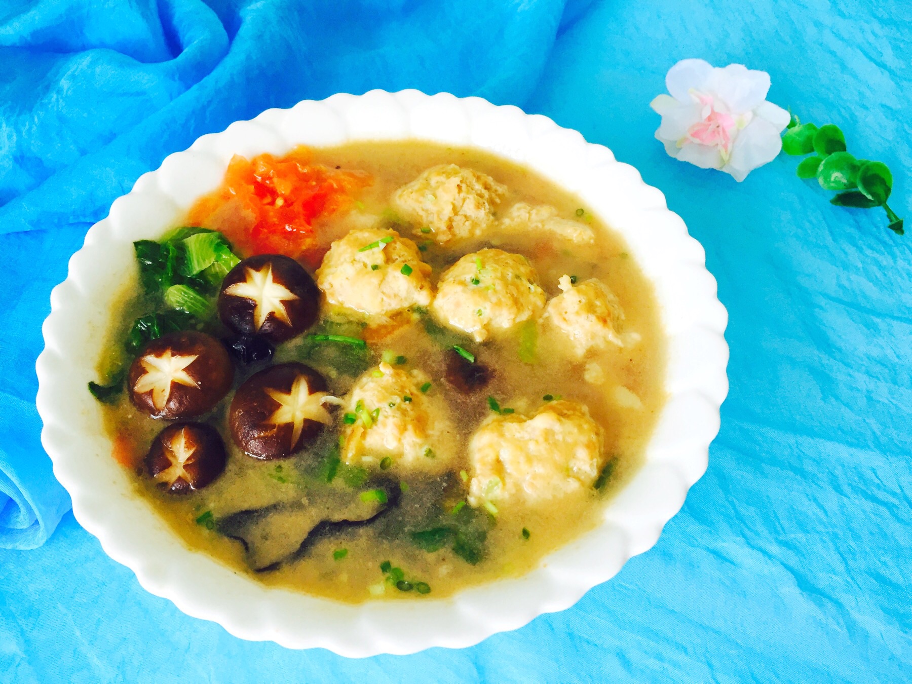 香菇肉丸子汤