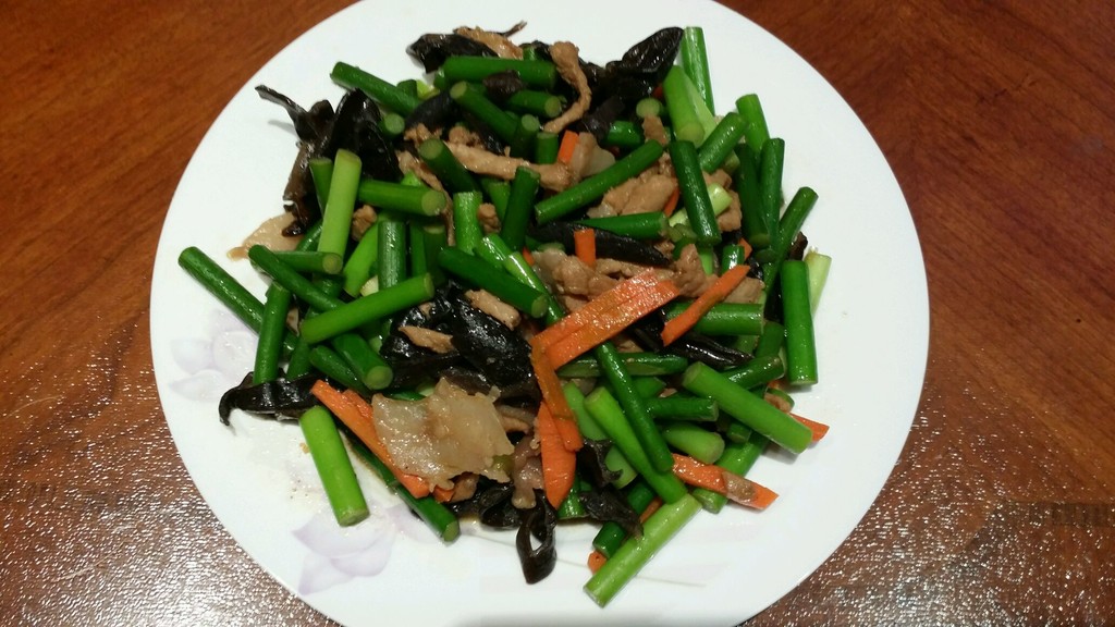 蒜苔炒肉