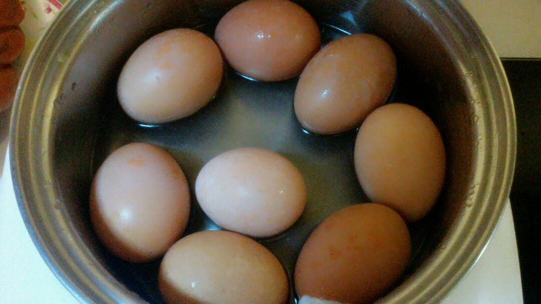 印度三哥为什么要用煮熟的鸡蛋炒的吃,看
