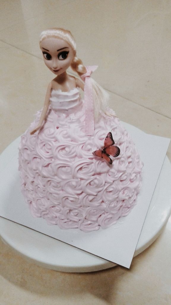 芭比娃娃生日蛋糕