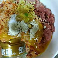 香飘飘的猪肉三鲜馅饺子的做法_【图解】香飘