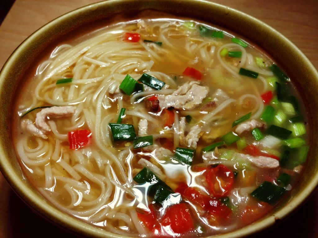 家乐上菜,作用做法味之暖身肉汤家常的浓汤功效猪肝的面条与爱上图片