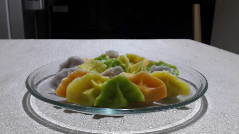 七彩水饺