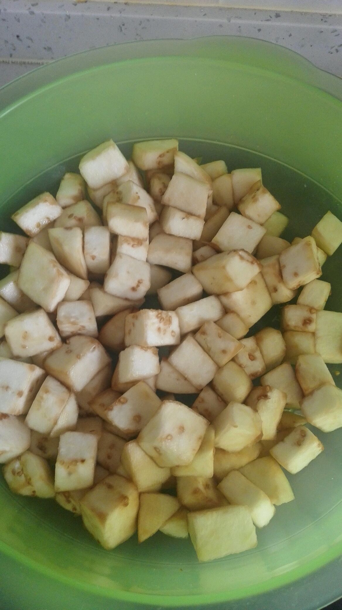 肉末茄子的做法图解1