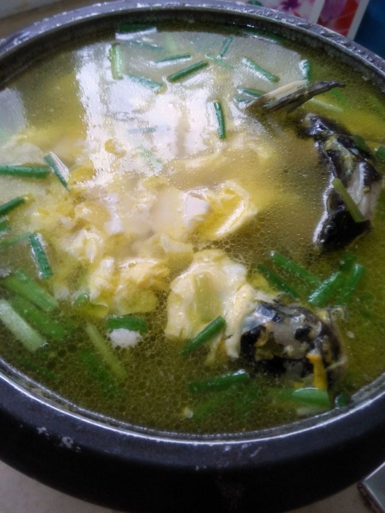 嘎鱼鸡蛋豆腐汤