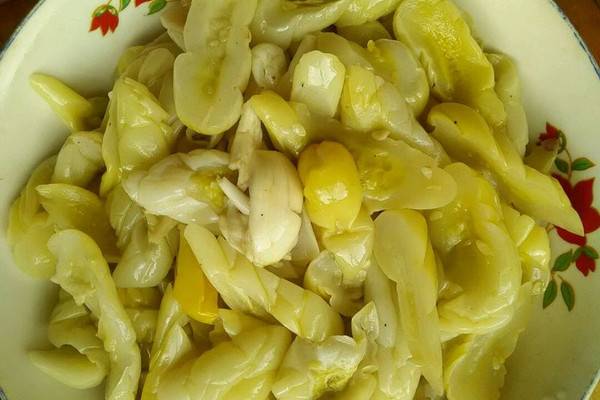 炒酸黄瓜