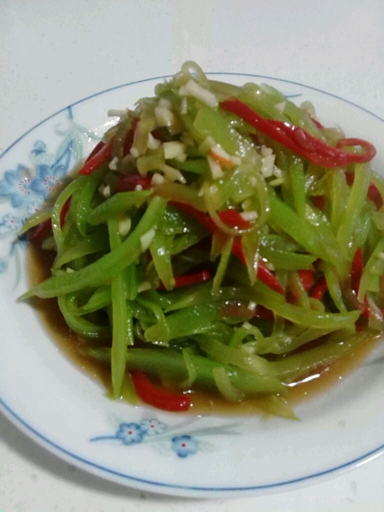极细致的凉拌莴笋的做法图解10