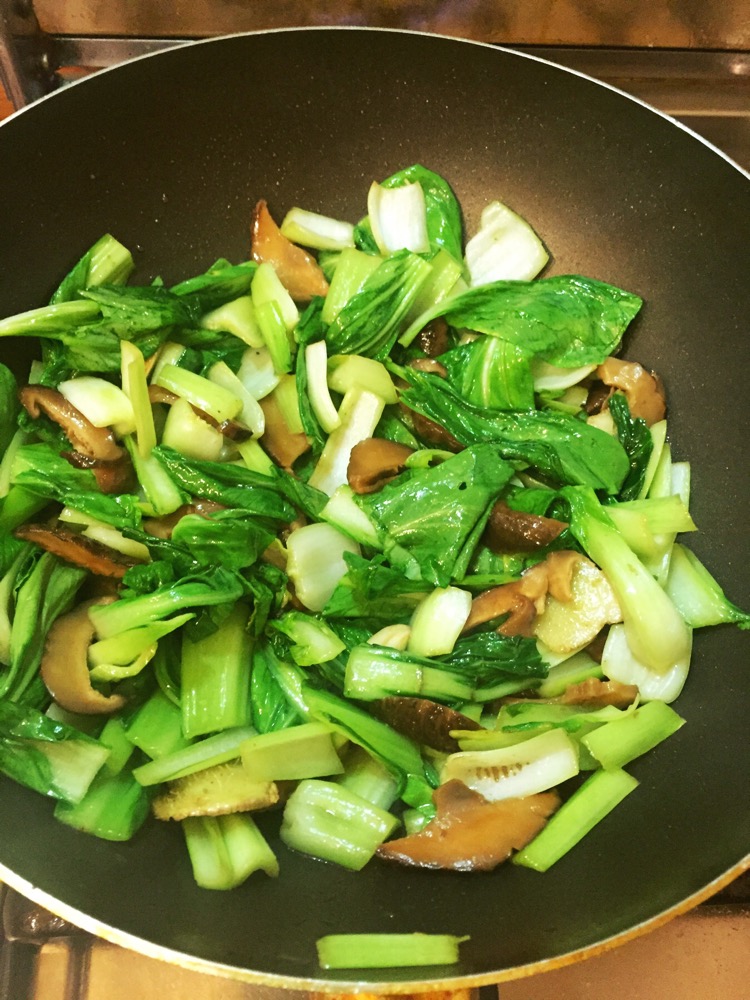 小油菜怎么做如何做好吃_香菇小油菜家常做法大全_genieee_豆果美食