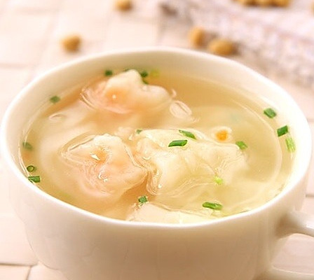 宝宝食谱:虾仁小馄饨图片