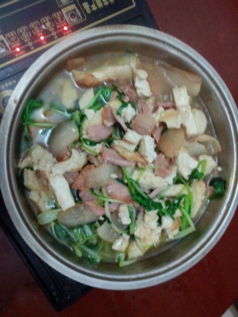 腊肉炖豆腐