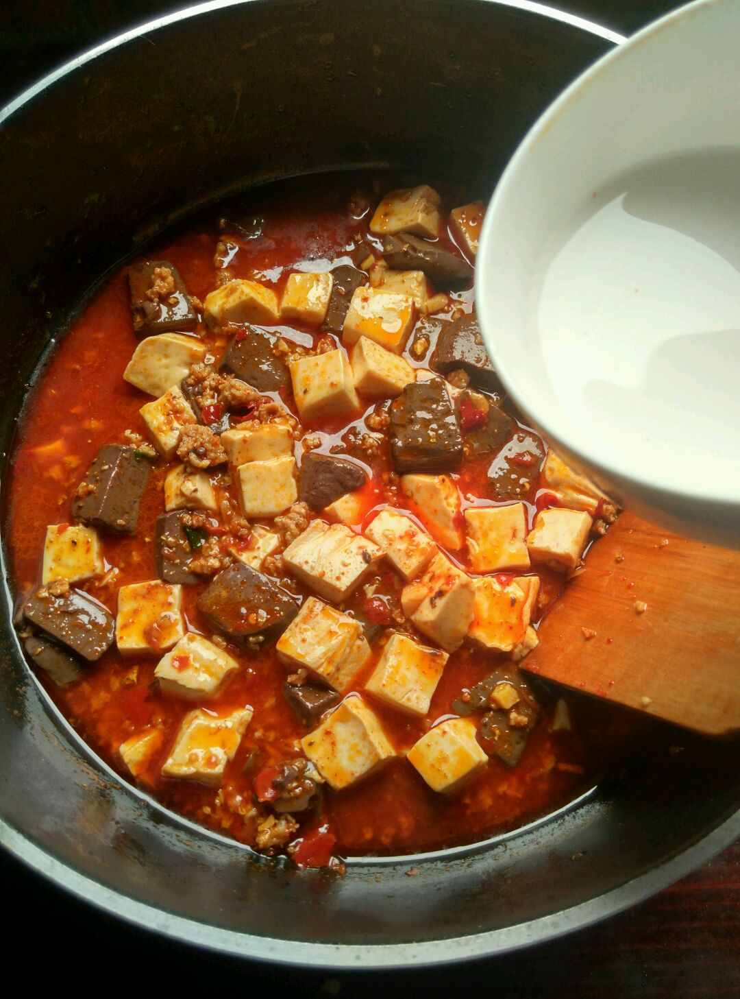 【当和】家常烧豆腐，简单易做味道好，特别下饭_哔哩哔哩_bilibili