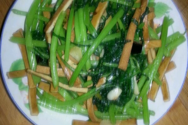 茼蒿炒豆干