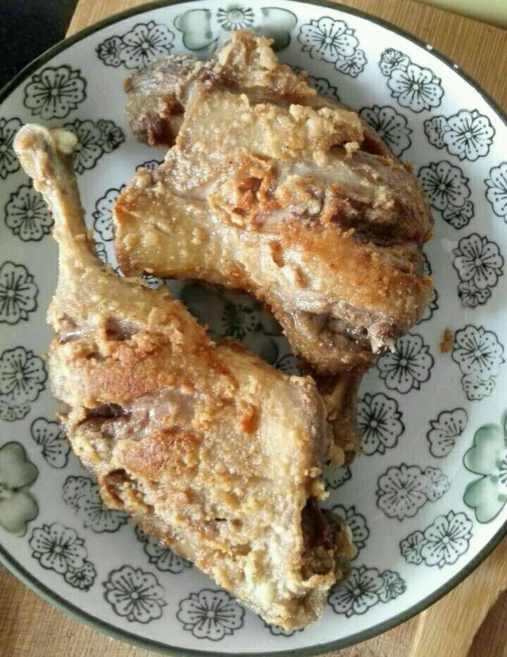 香酥鸭腿