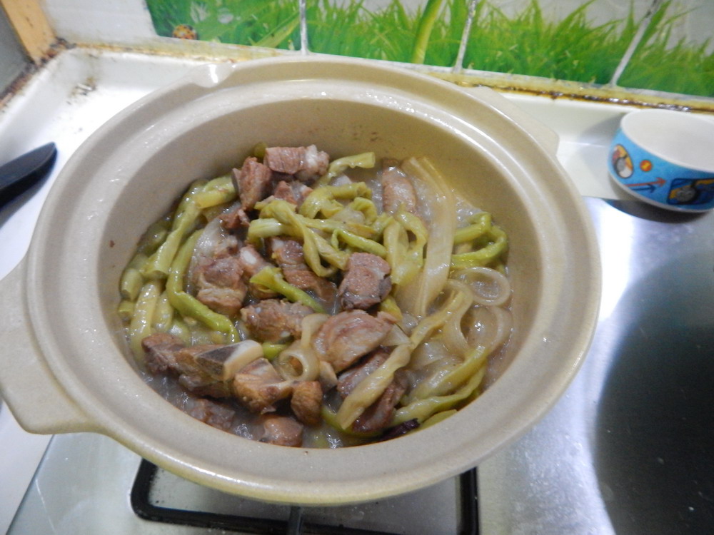 砂锅豆角排骨