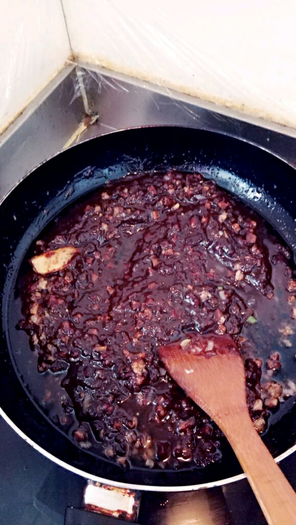 香菇炸肉酱