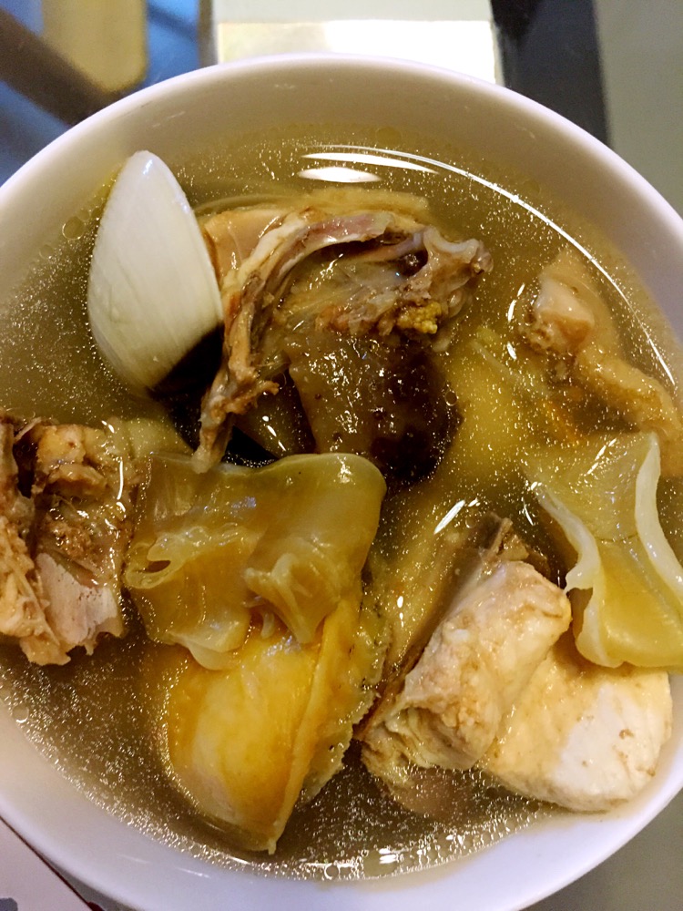 将"鸡,馒头,鳝胶(或花胶),瑶柱"一起煲.玉米面黑豆鲍鱼怎么做图片