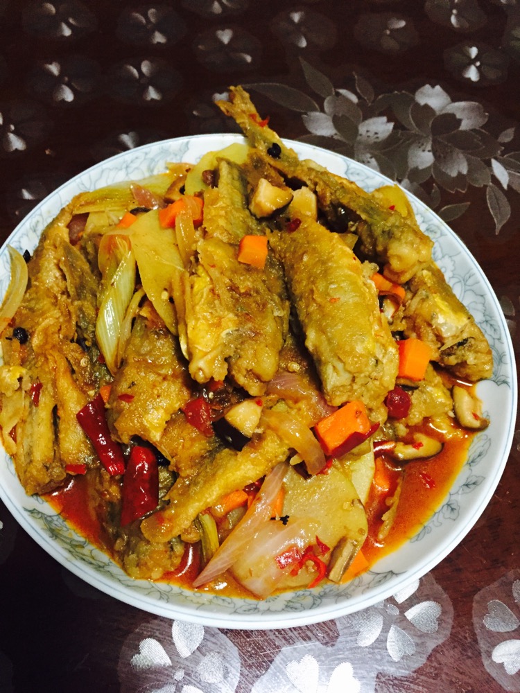 干锅小黄花鱼的做法