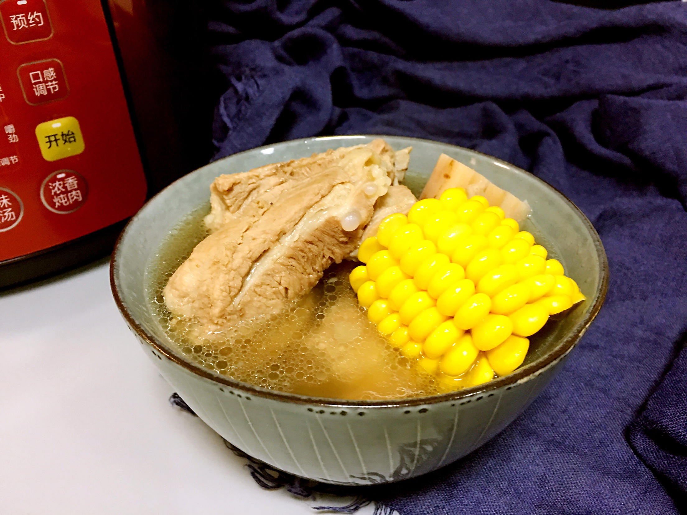 小排咖喱玉米汤怎么做_小排咖喱玉米汤的做法_枭笑_豆果美食