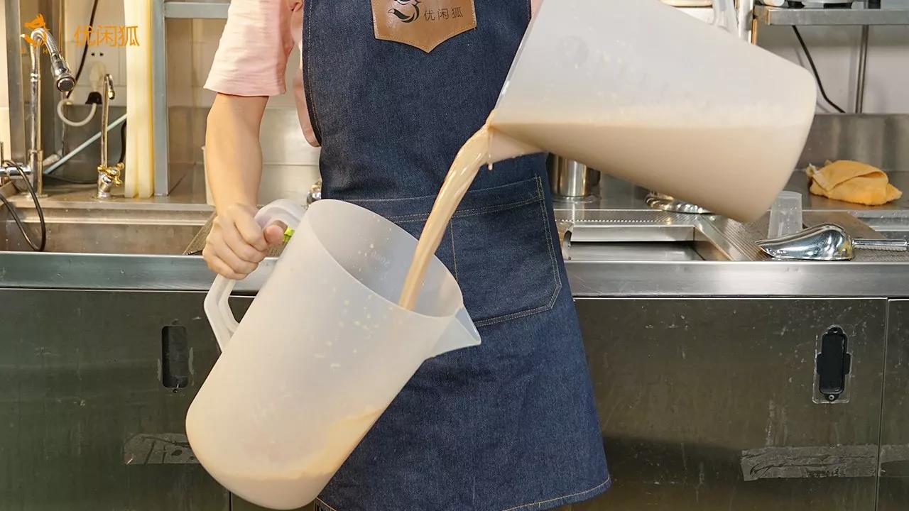经典的大桶奶茶,小时候记忆中的味道