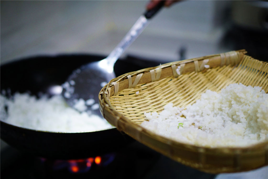 燃气灶也能做的农家柴火饭