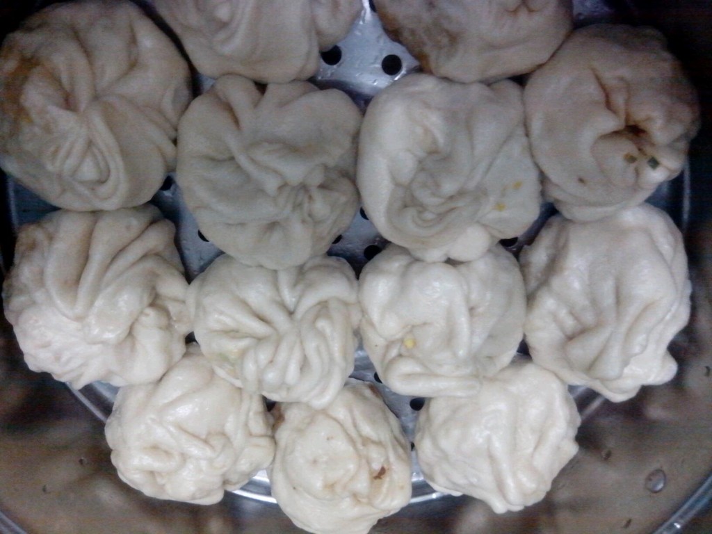 蒸包子
