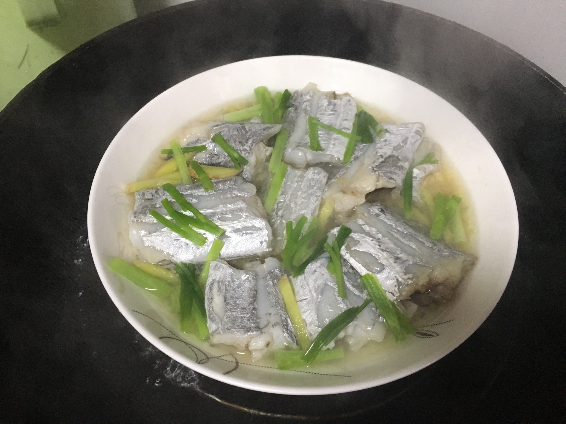 香酥带鱼（不用高压锅）怎么做_香酥带鱼（不用高压锅）的做法_豆果美食